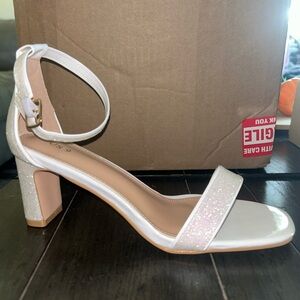 White Glitter Heel size 9